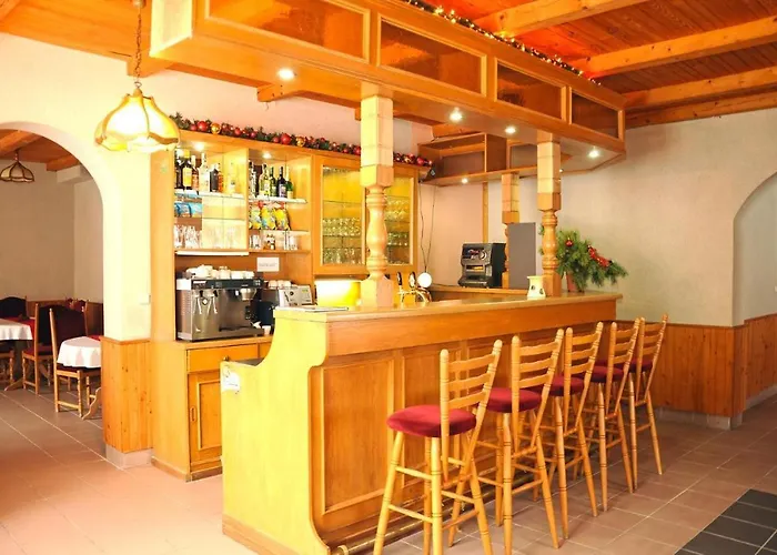 Antares Πανσιόν 3*